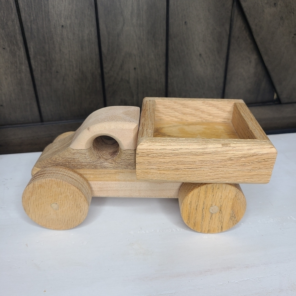 Vintage Hand Carved Wooden Truck Wheels Move - Picture 1 of 2